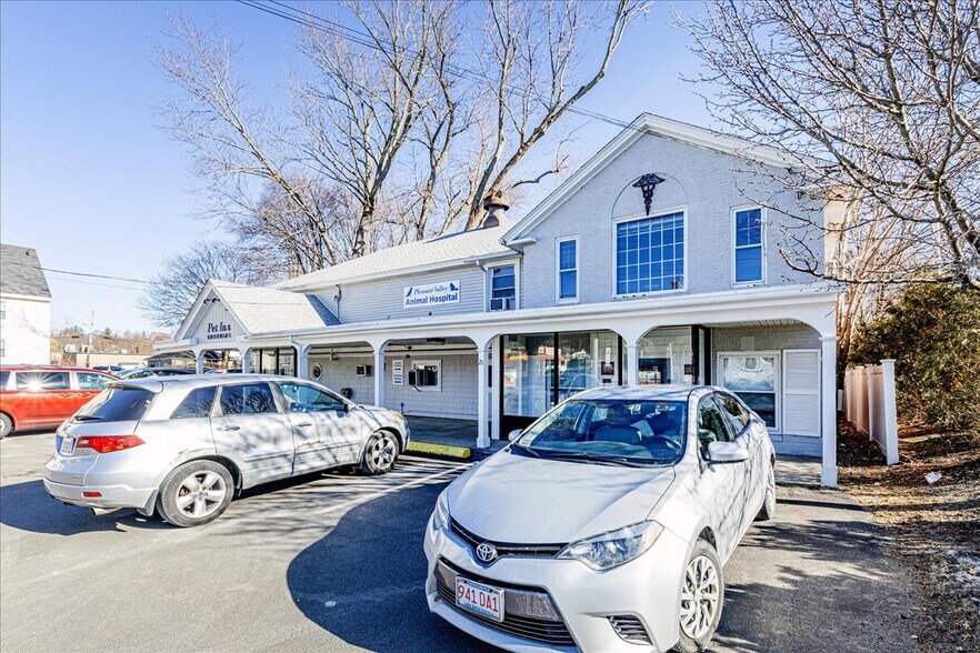 More Photos Of 21 Jackson St, Methuen Veterinarian Kennel For Sale