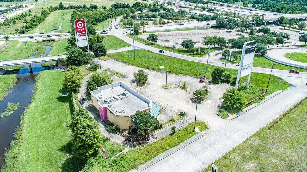 More Photos Of 20745 US 59 N, Humble Freestanding For Sale