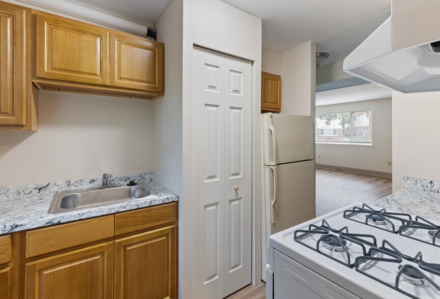 More Photos Of 193-321 Fernbank Rd, Springfield Apartments For Sale