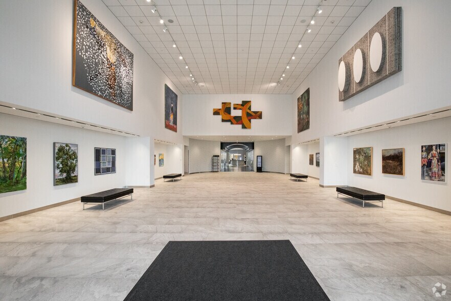 More Photos Of 333 Earle Ovington Blvd, Uniondale Office For Lease