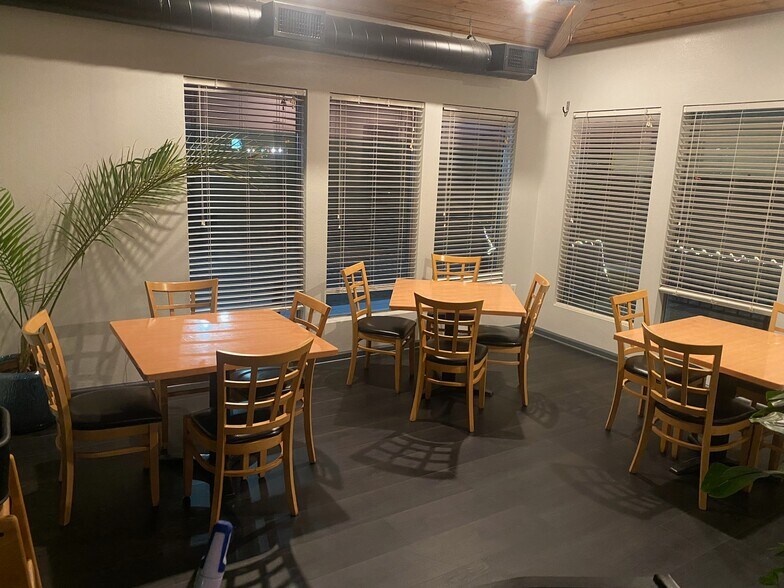 More Photos Of 5106 Old Bullard Rd, Tyler Restaurant For Lease