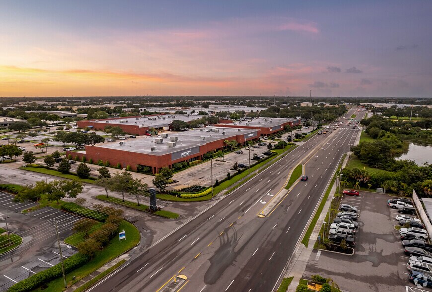 More Photos Of 11401 Belcher Rd, Largo Unknown For Lease