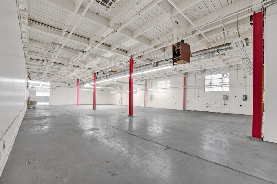 More Photos Of 290 27th St, Oakland Flex For Sale