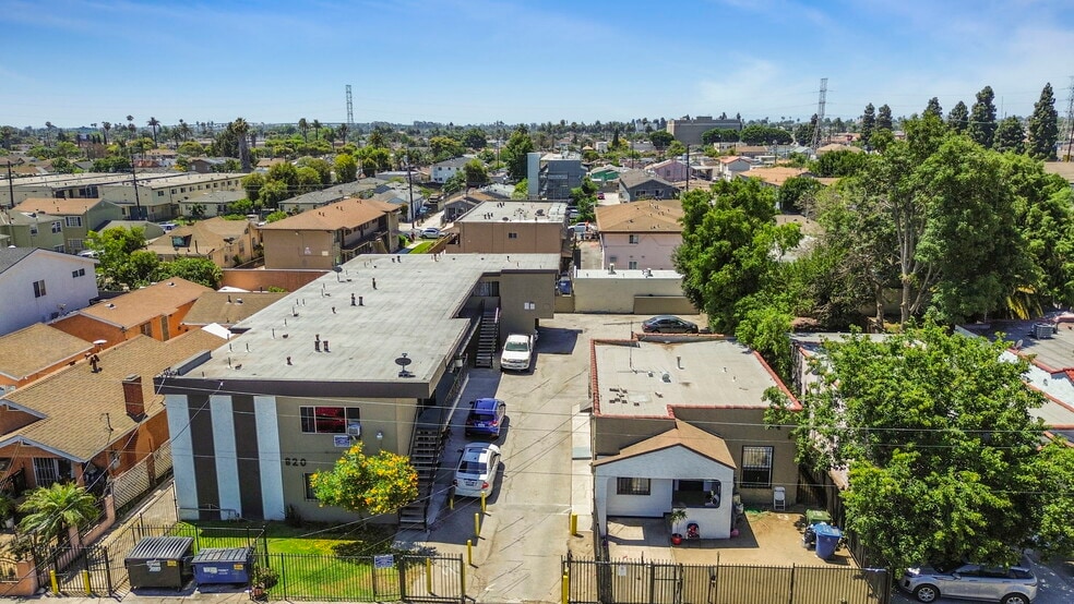 More Photos Of 820 W 95th St, Los Angeles Apartments For Sale