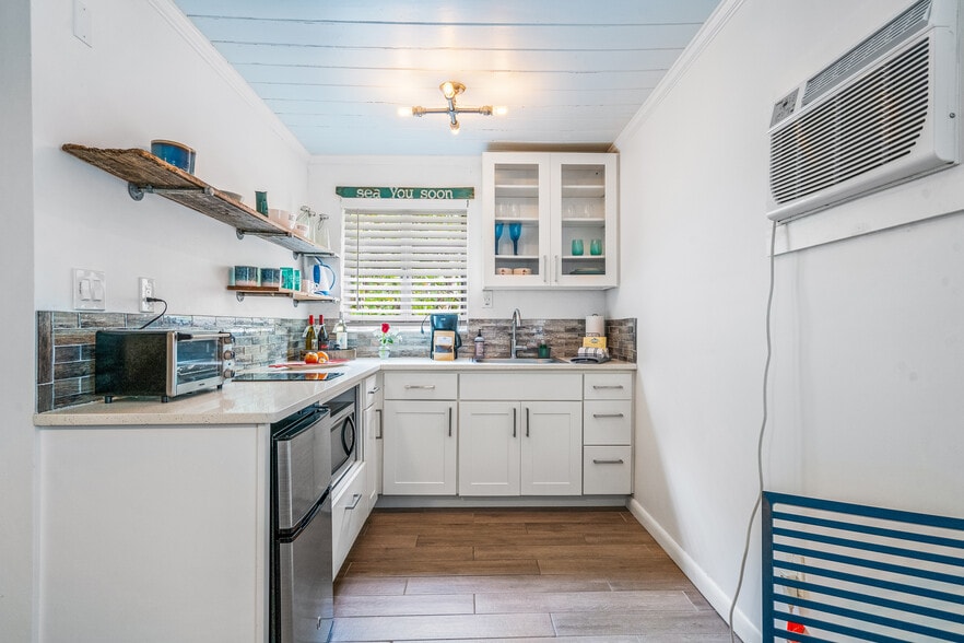 More Photos Of 11450 S Indian River Dr, Sebastian Hotel For Sale