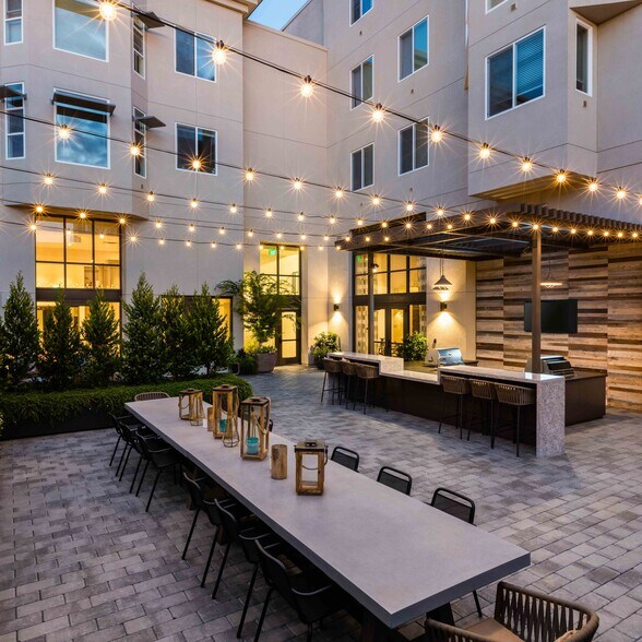 More Photos Of 1375-1411 Sycamore Ave, Hercules Unknown For Lease