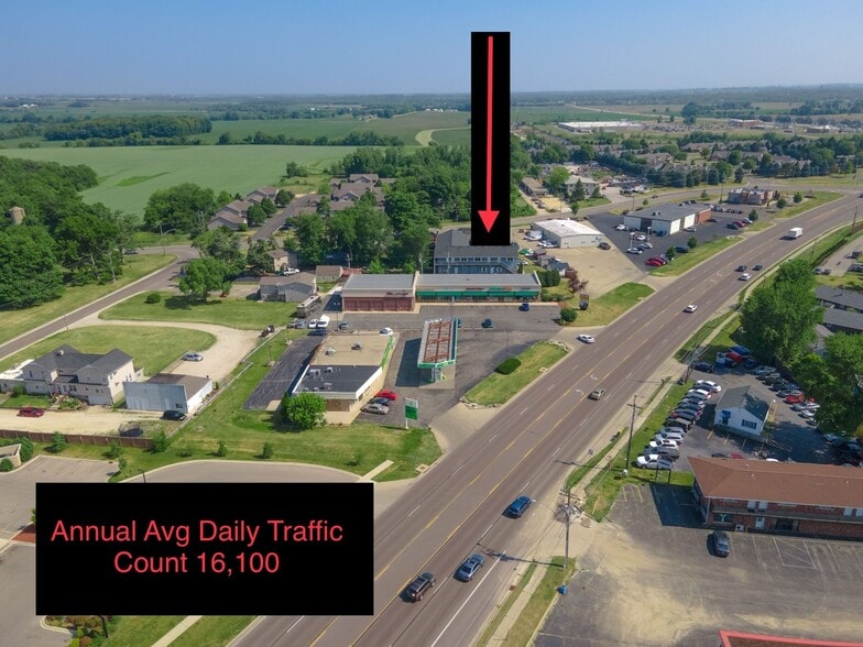 More Photos Of 1565 Dekalb Ave, Sycamore Unknown For Lease