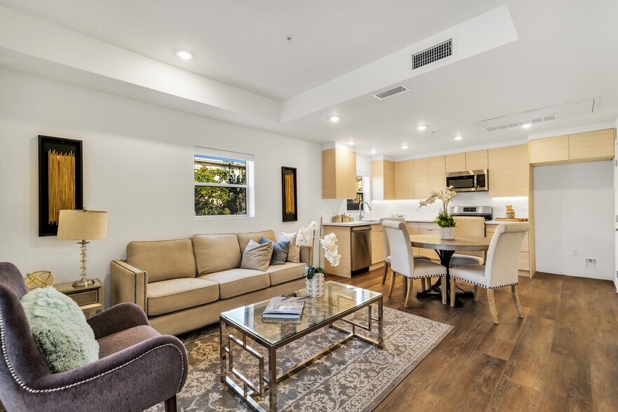 More Photos Of 1245 N New Hampshire Ave, Los Angeles Apartments For Sale