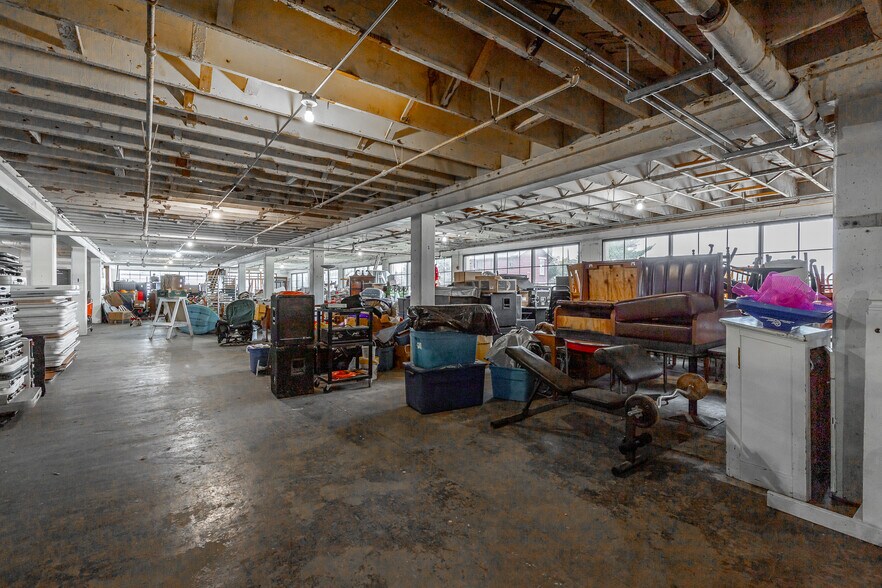 More Photos Of 104 Monterey Street, Cowan Industrial For Sale