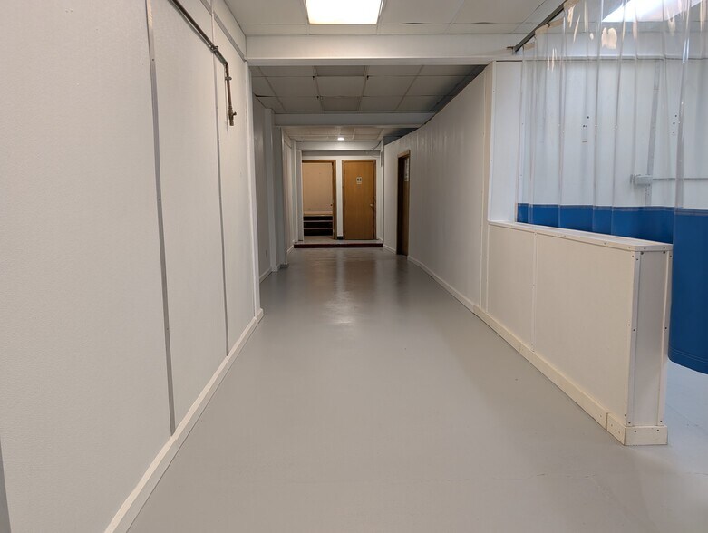 More Photos Of 306 Nordic dr, Petersburg Freestanding For Sale