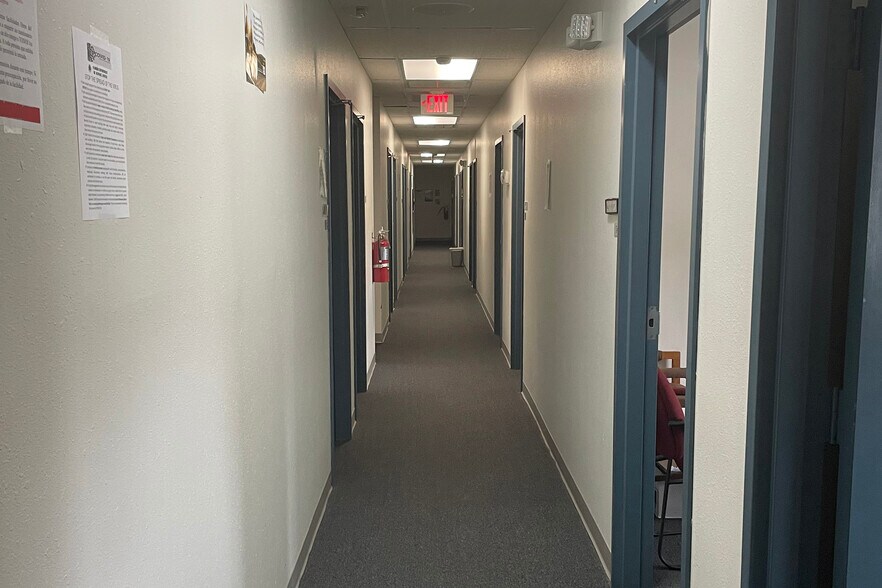 More Photos Of 255 W Main St, Bartow Office For Sale