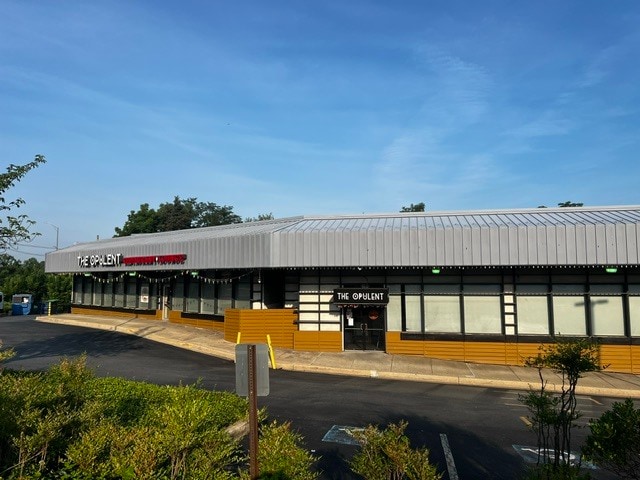 More Photos Of 3421 Kirkwood Hwy, Wilmington General Retail For Lease
