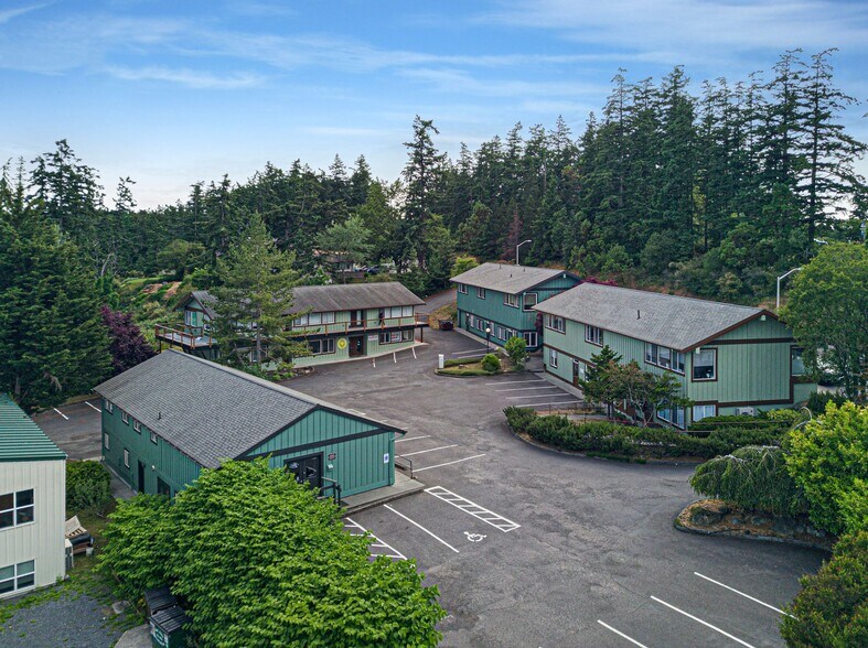More Photos Of 849 Spring St, Friday Harbor Storefront Retail Residential For Sale
