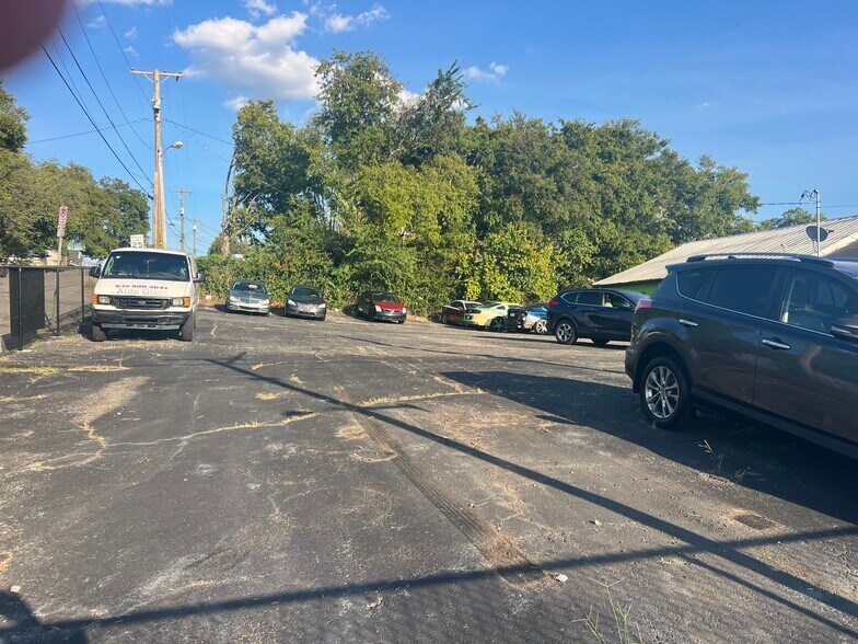 More Photos Of 612 Gallatin Pike N, Madison Auto Repair For Lease