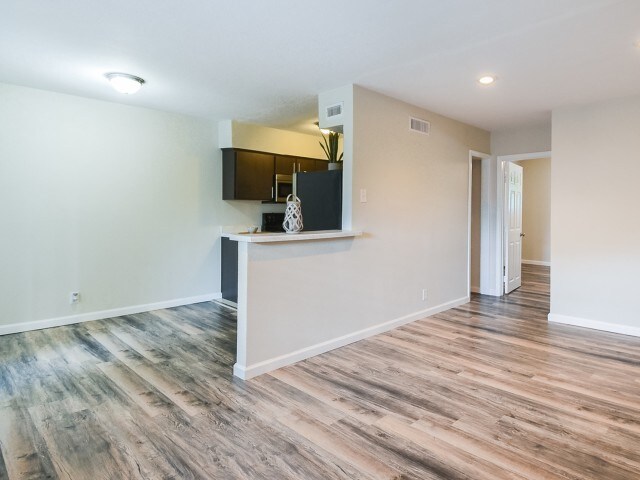 More Photos Of 4929 Reiger Ave, Dallas Apartments For Sale