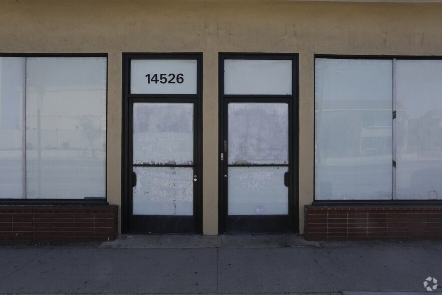 More Photos Of 14526 Crenshaw Blvd, Gardena Storefront For Lease