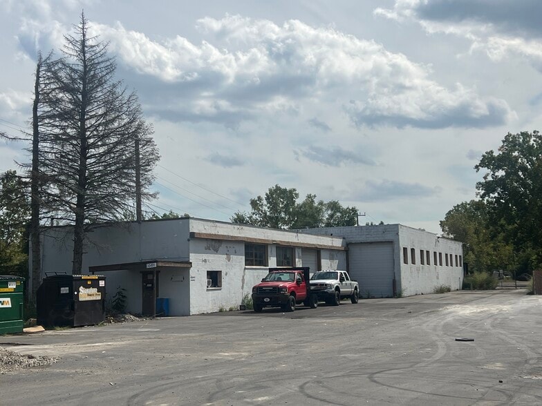Primary Photo Of 30401 Ecorse Rd, Romulus Warehouse For Lease