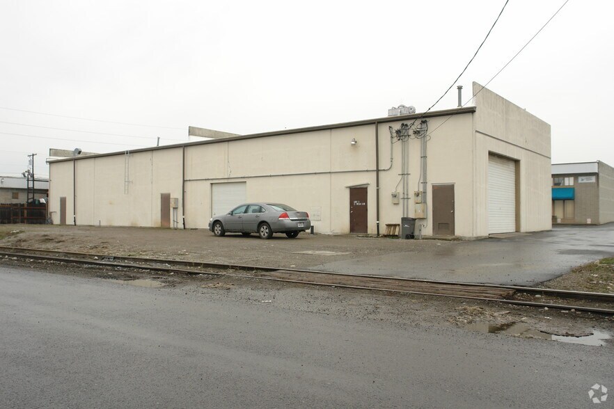 More Photos Of 930-934 N Lake Rd, Spokane Warehouse For Lease
