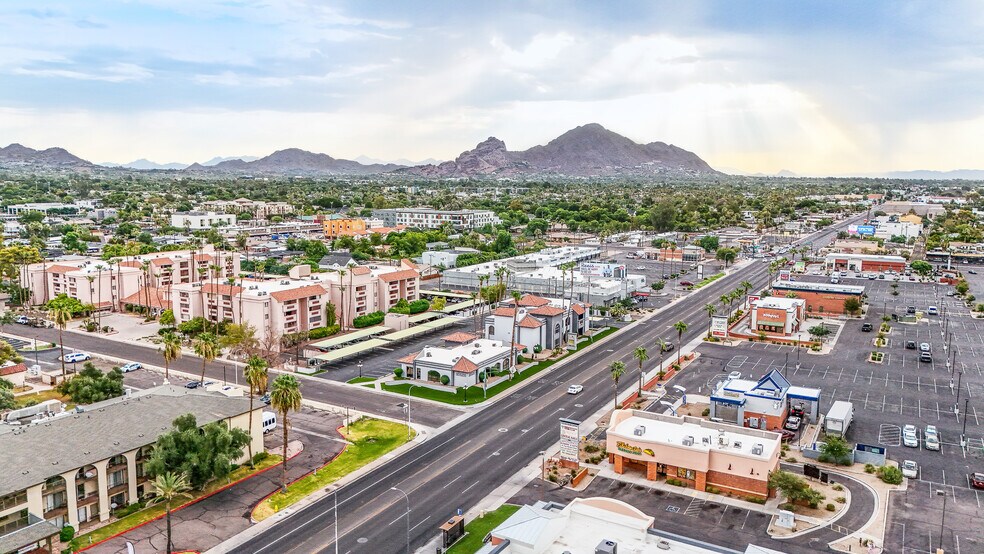 More Photos Of 3102-3104 E Indian School Rd, Phoenix Office For Sale