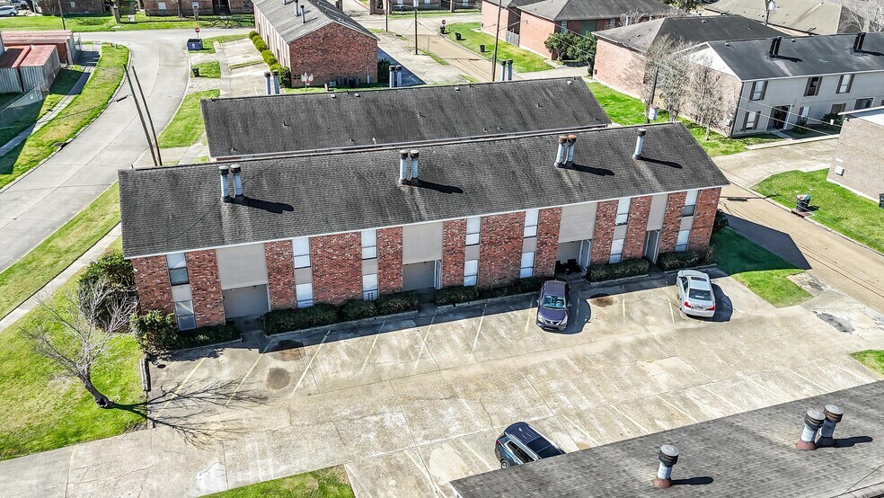 More Photos Of , Baton Rouge Multifamily For Sale