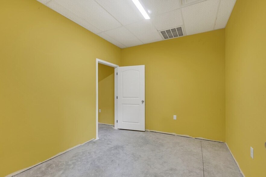 More Photos Of 6015 Andrews Hwy, Odessa Industrial For Sale
