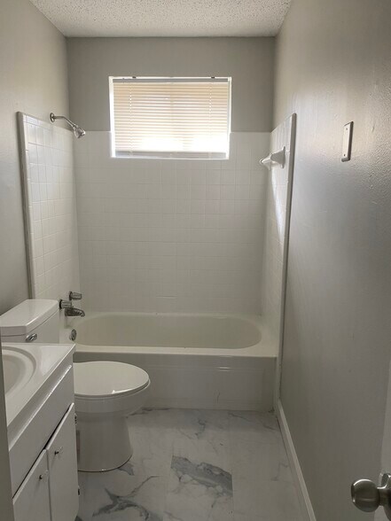 More Photos Of 119 N 35th Ave, Hattiesburg Apartments For Sale