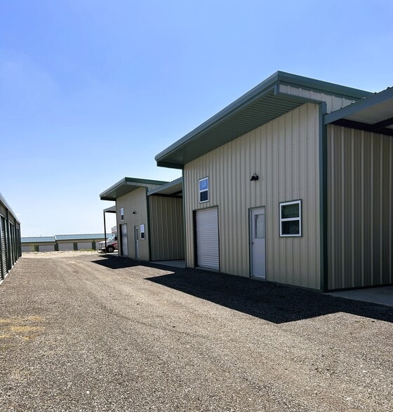 More Photos Of 7624 Azle - Veal Station Rd Rd, Azle Self Storage For Lease