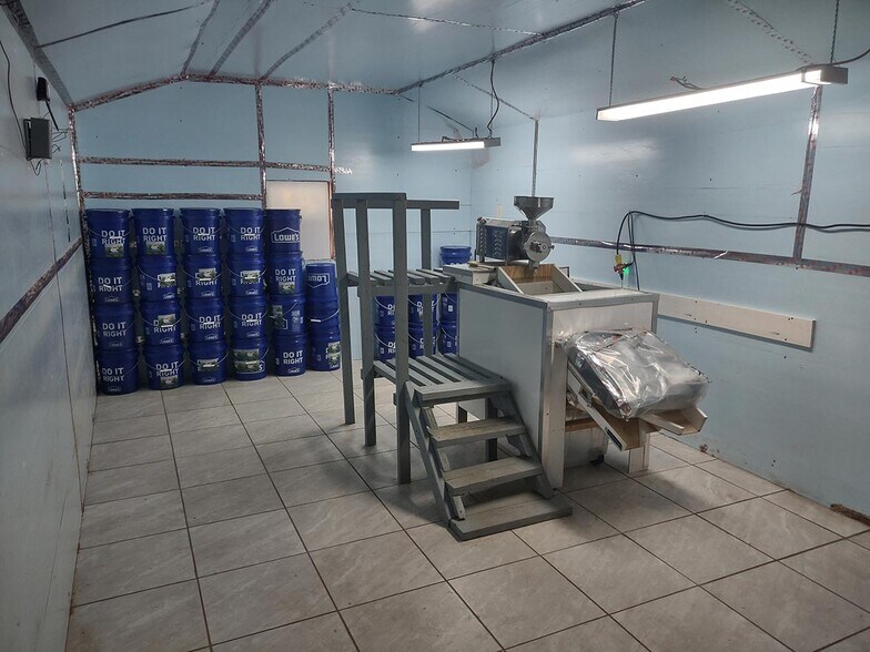 More Photos Of 3510 Walk in Water Rd, Lake Wales Winery Vineyard For Sale