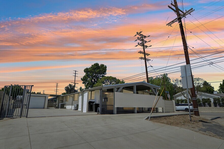 Primary Photo Of 11100 Sheldon St, Sun Valley Office Residential For Sale