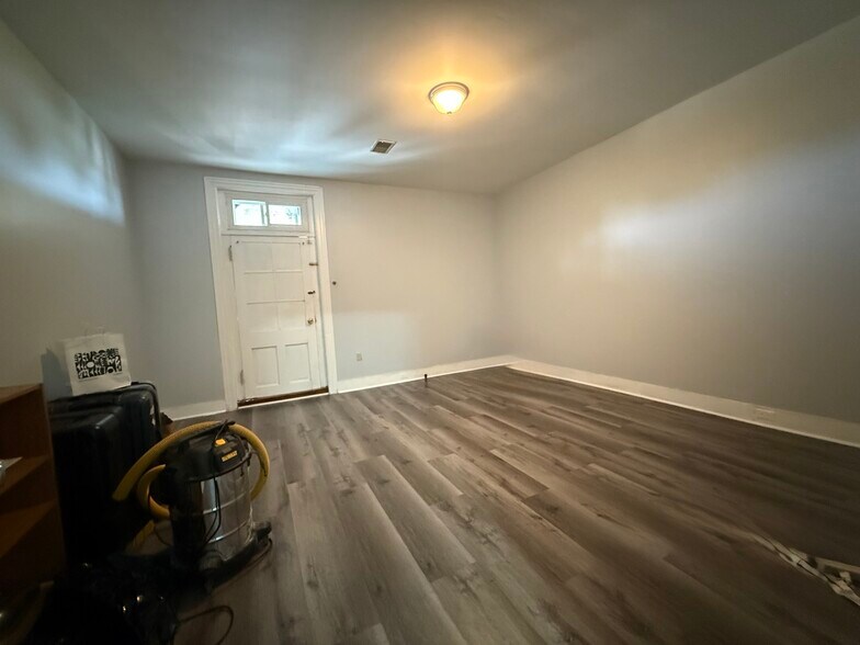 More Photos Of , Philadelphia Unknown For Sale