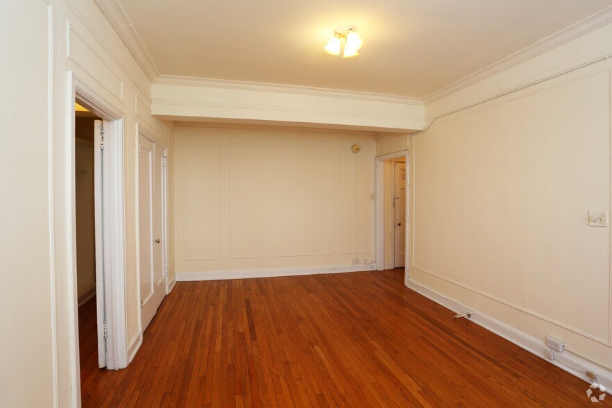 More Photos Of 135 S 20th St, Philadelphia Apartments For Lease