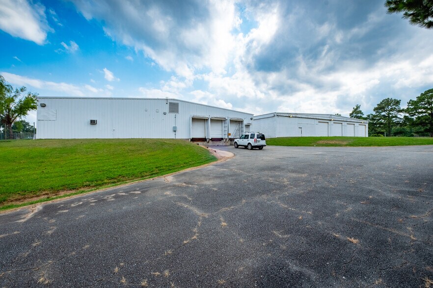 More Photos Of 714 Calhoun St, Little Rock Industrial For Sale