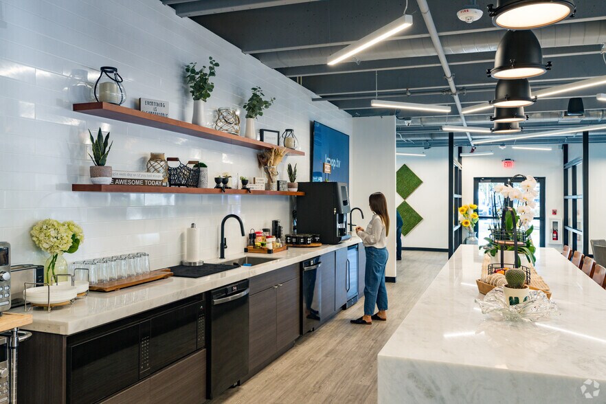 More Photos Of 9555 SW 175th Ter, Palmetto Bay Coworking Space