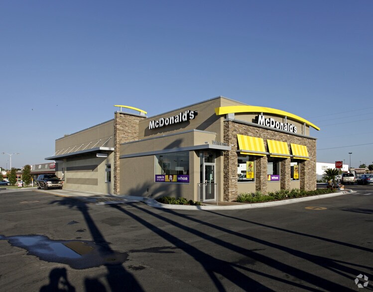 More Photos Of 2800-2830 S Bay St, Eustis Unknown For Lease