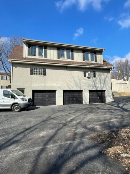 More Photos Of 2933 W Germantown Pike, Eagleville Loft Creative Space For Lease