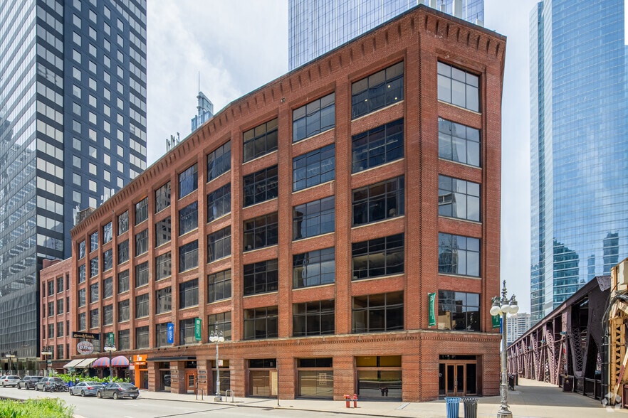 More Photos Of 180 N Wacker Dr, Chicago Loft Creative Space For Sale