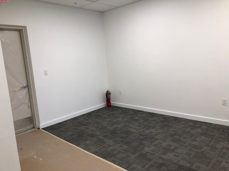 More Photos Of 2980 NE 207th St, Aventura Office Residential For Lease