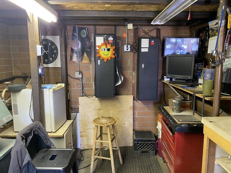 More Photos Of 390 Pratt St, Longmont Carwash For Sale