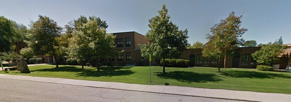 More Photos Of 201 N Neeper St, Capac Apartments For Sale