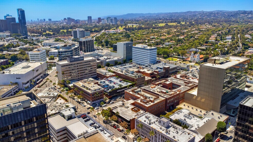 More Photos Of 9625-9647 Brighton Way, Beverly Hills Storefront Retail Office For Lease