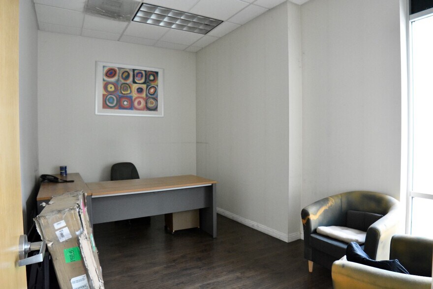 More Photos Of 2280 Valley Blvd, Pomona Warehouse For Sale