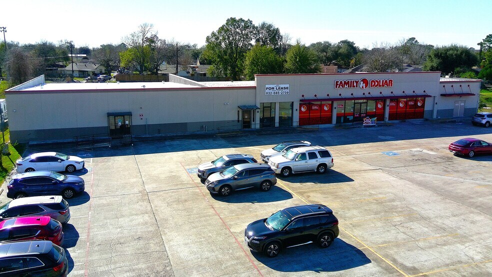 More Photos Of 2706 Cherrybrook Ln, Pasadena Storefront Retail Office For Sale