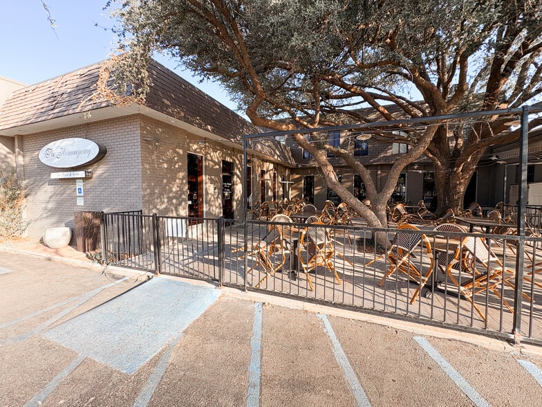 More Photos Of 2200 W Wadley Ave, Midland General Retail For Lease