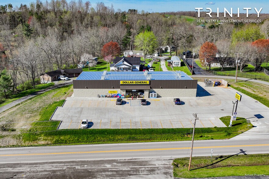 More Photos Of 6120 US-421, Mckee General Retail For Sale