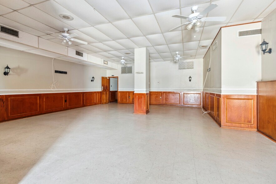 More Photos Of 3439 Kabel Dr, New Orleans Office For Sale