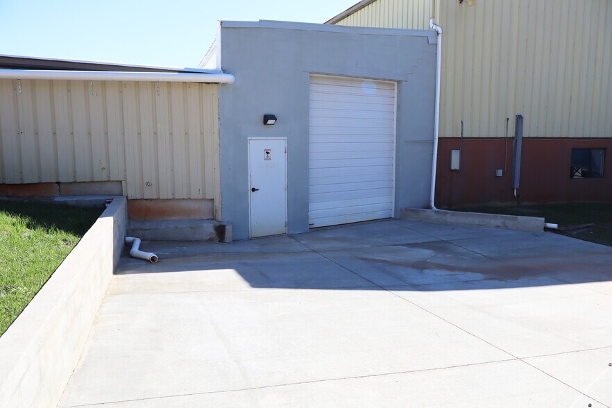 More Photos Of 662 Angus Ct, Rural Hall Light Distribution For Lease