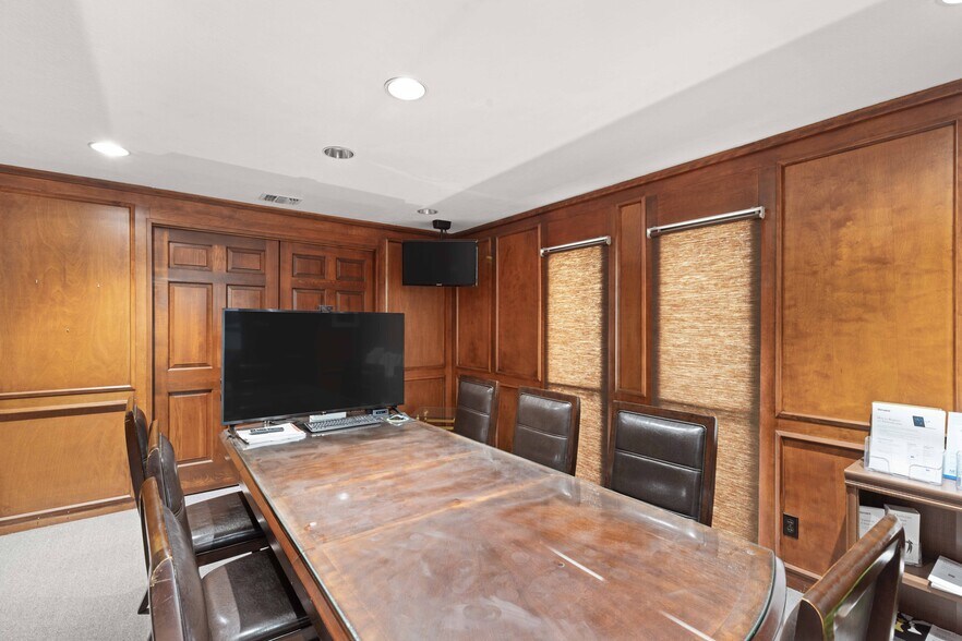 More Photos Of 17450 El Camino Real, Houston Medical For Lease