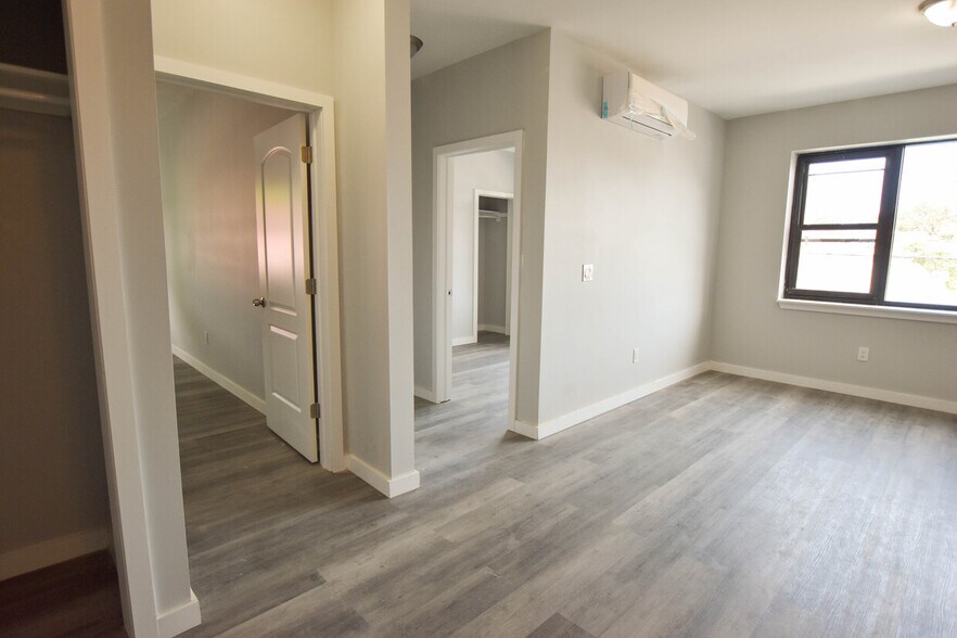 More Photos Of 868 Post Ave, Staten Island Storefront Retail Residential For Sale