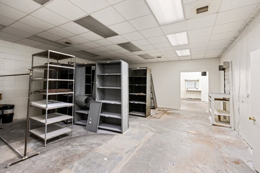 More Photos Of 8364 Easton Rd, Ottsville Auto Dealership For Sale