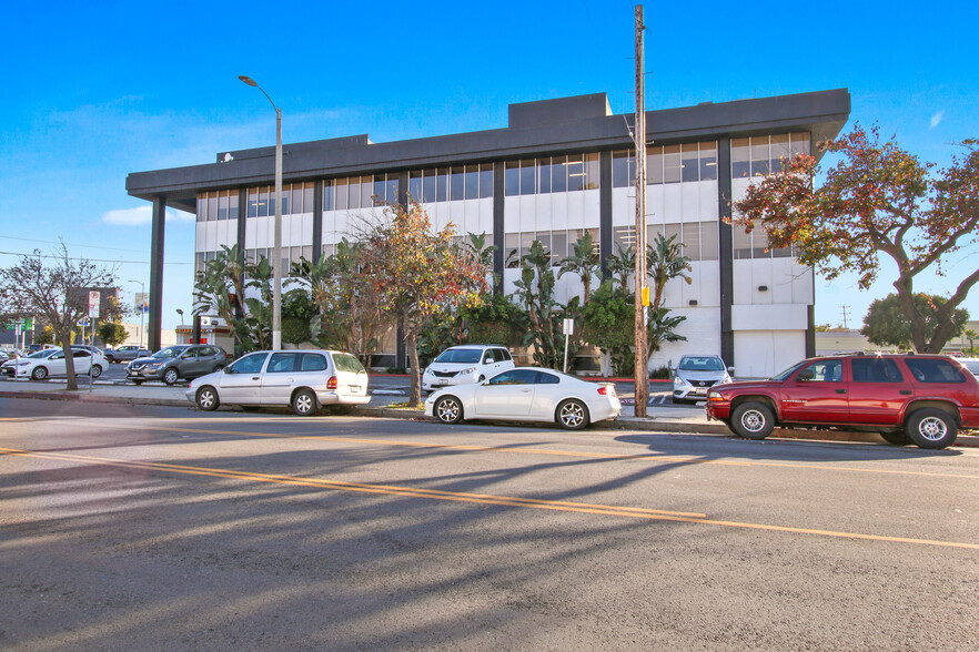 Primary Photo Of 1801 S La Cienega Blvd, Los Angeles Office For Lease